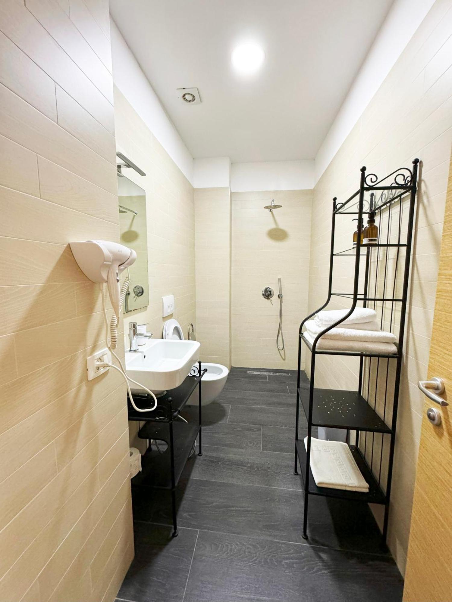 Magnet Residence Condo 1 Self Checkin 地拉那 外观 照片